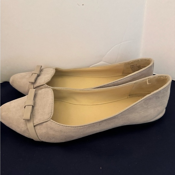 Two Pairs of Ladies Flats by Cato and Time and Tru Size 7.5 - Picture 7 of 13